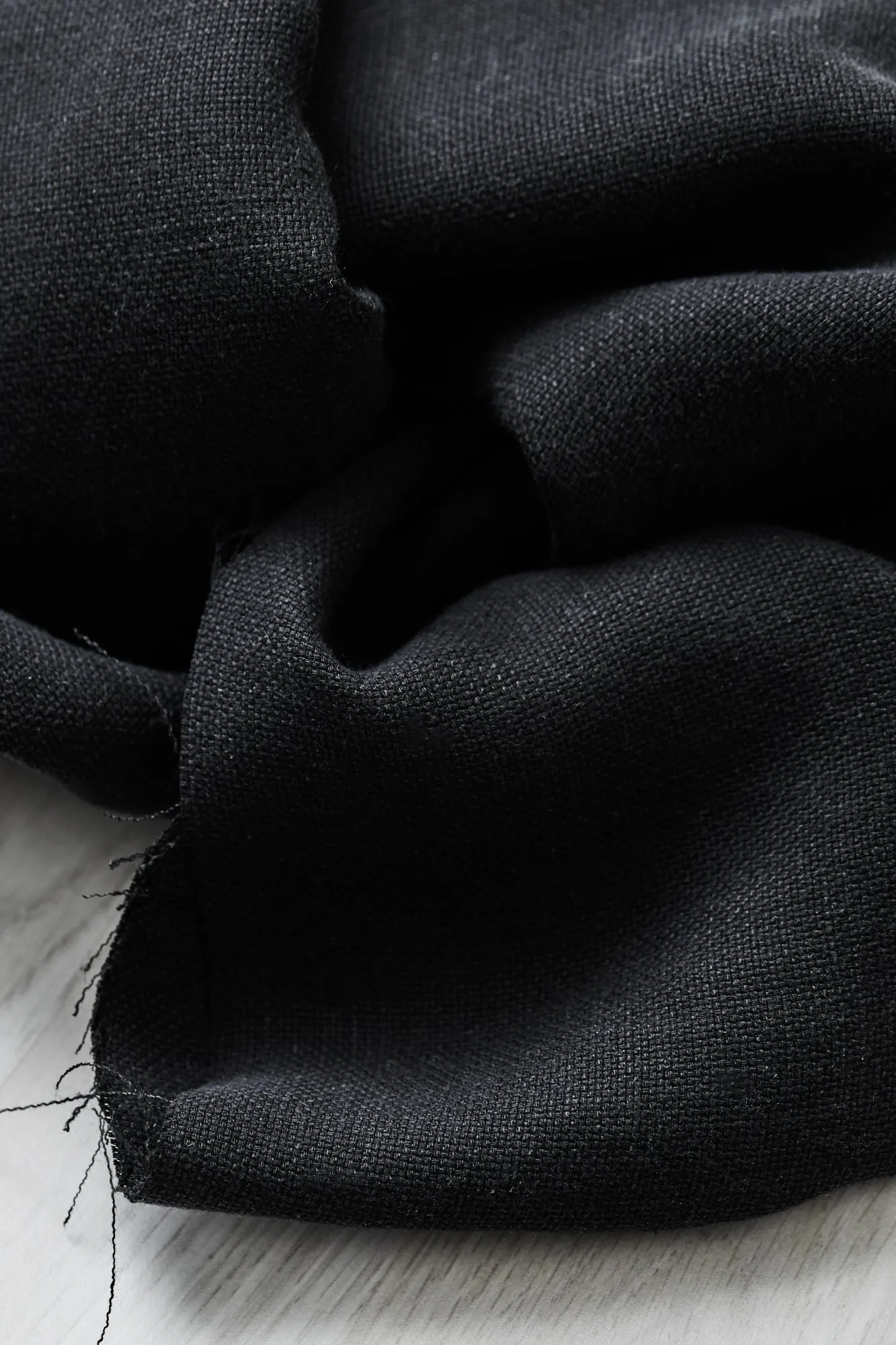 50x150 cm // Mara Linen Blend - Black