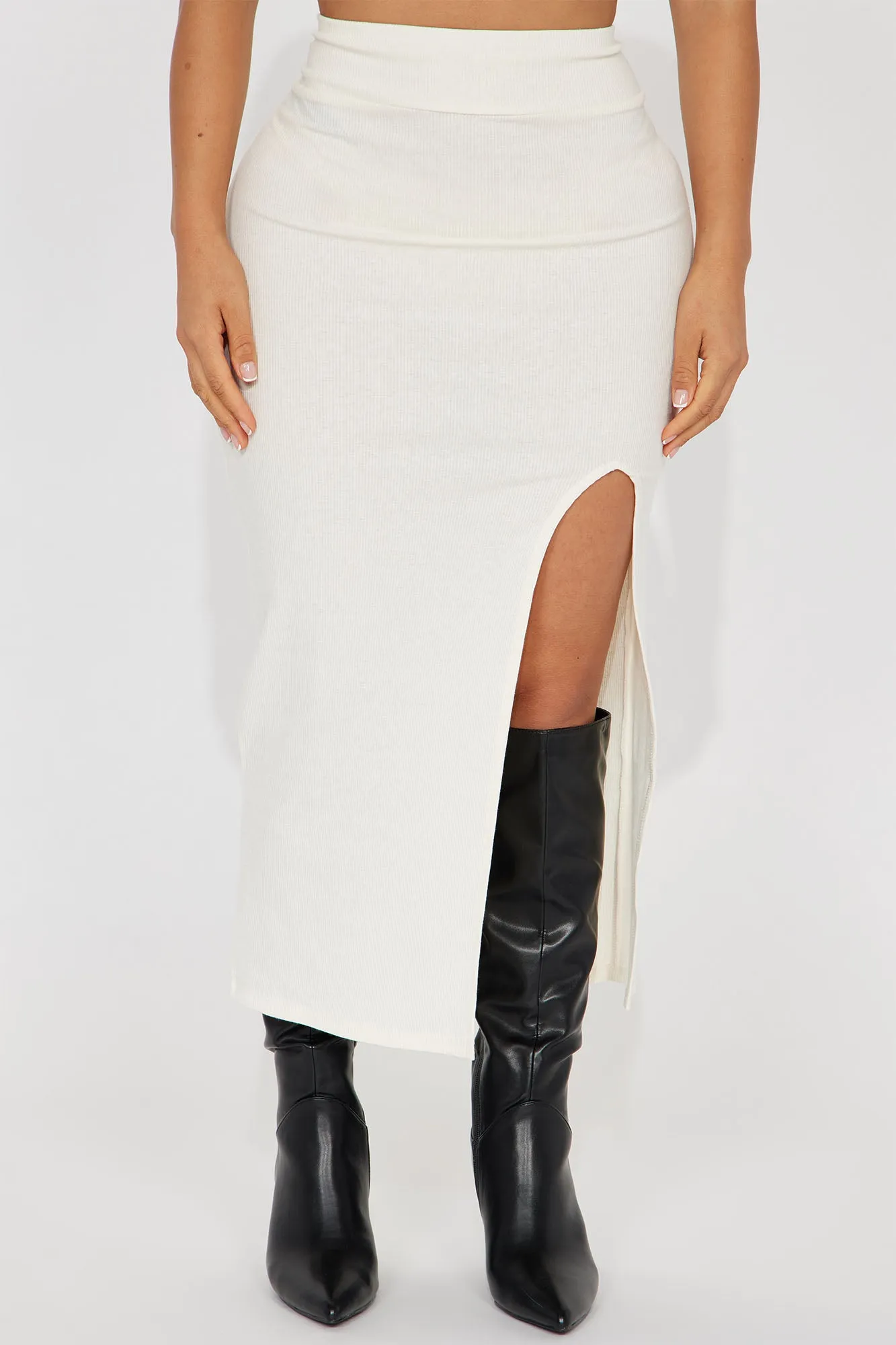 Addilynn Ribbed Slit Maxi Skirt - Cream