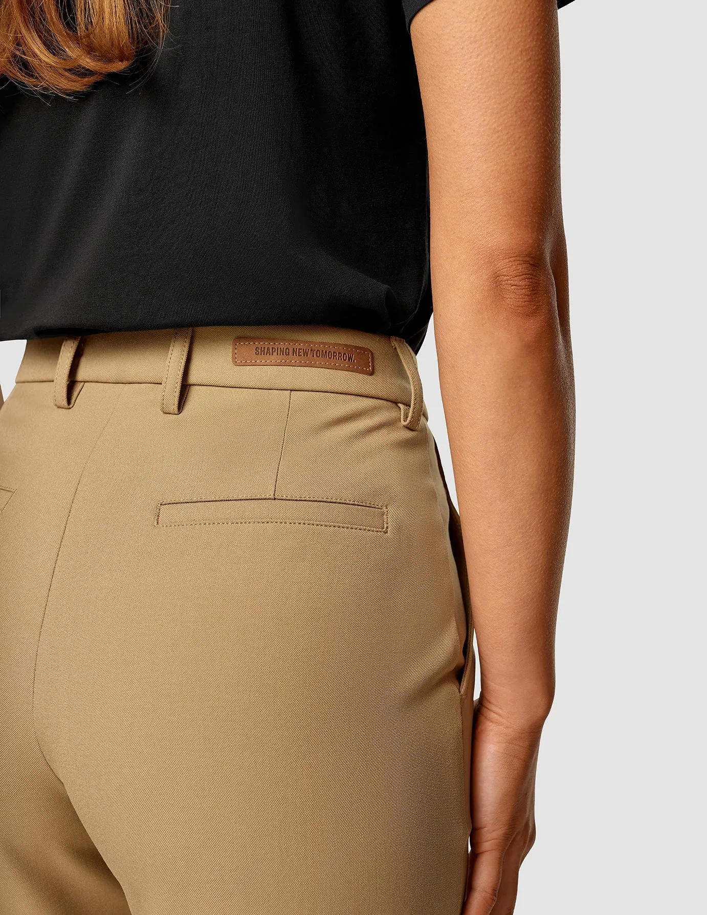 Essential Pants Straight Caramel