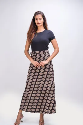 KK3008 Wrap Skirt - Black Paisley