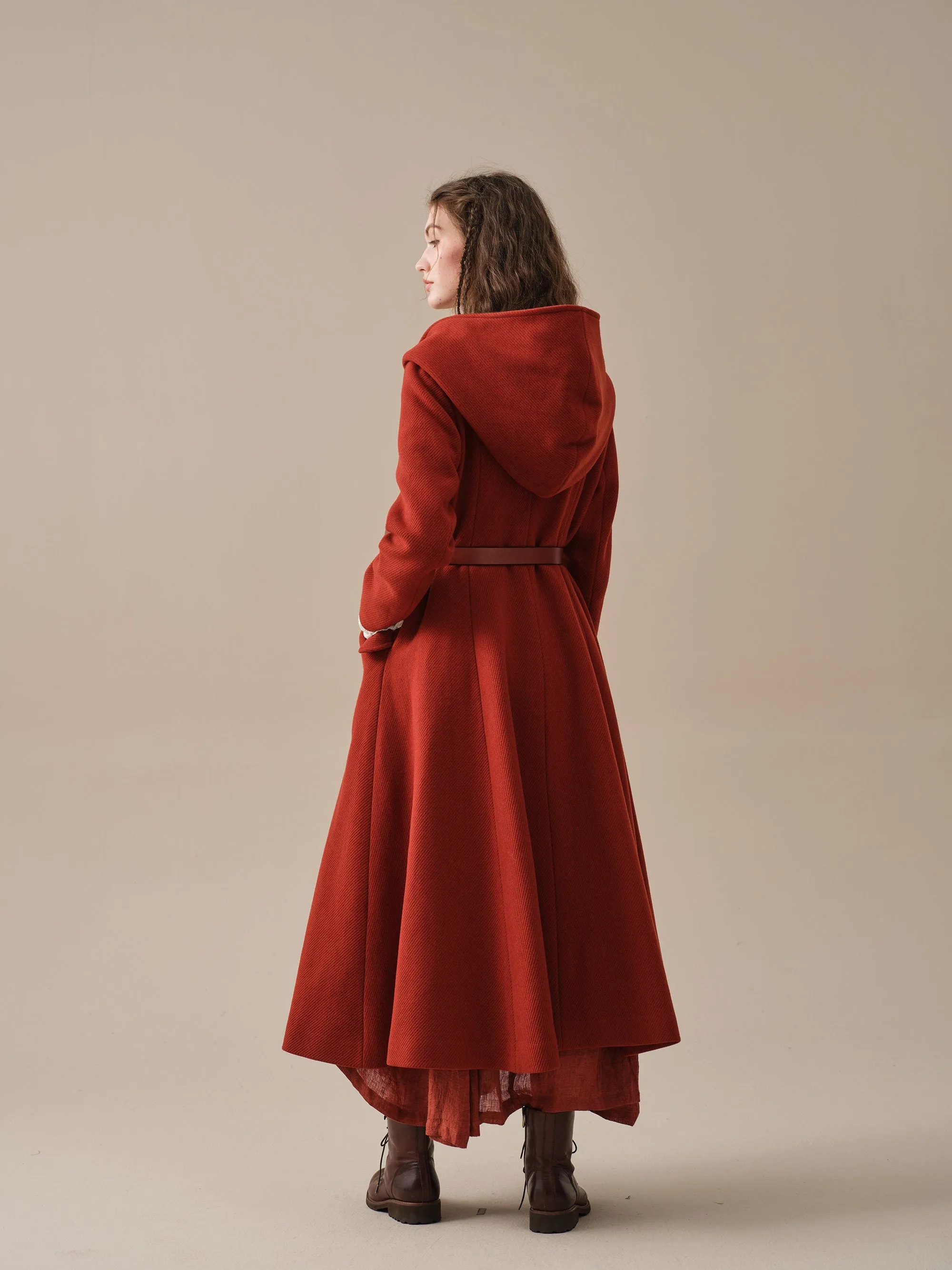 Trista 24 | 100% twill wool hooded coat