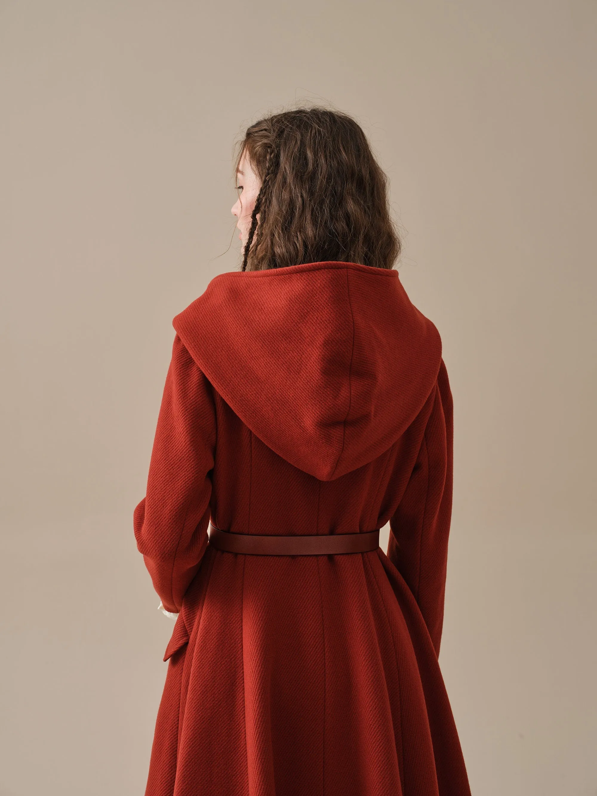 Trista 24 | 100% twill wool hooded coat