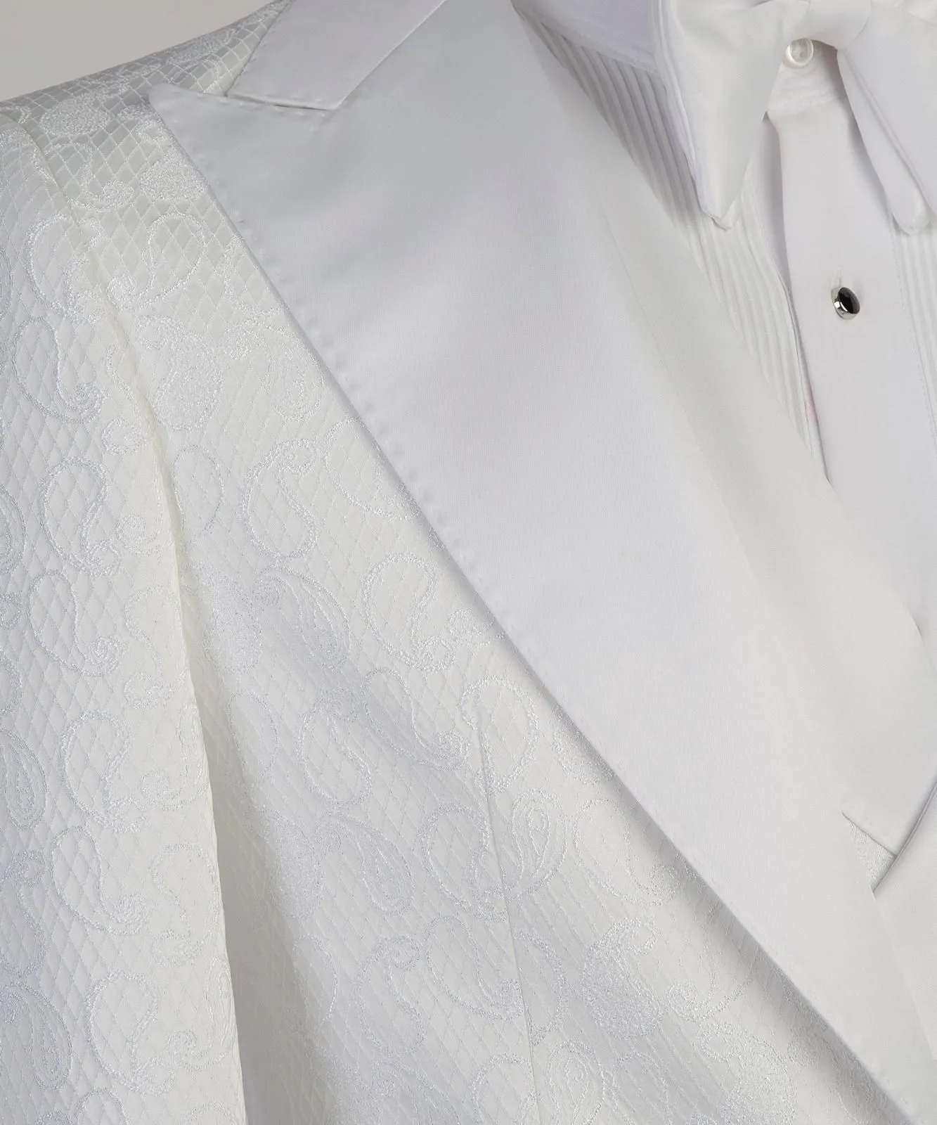 Whiten cambridge tuxedo suit